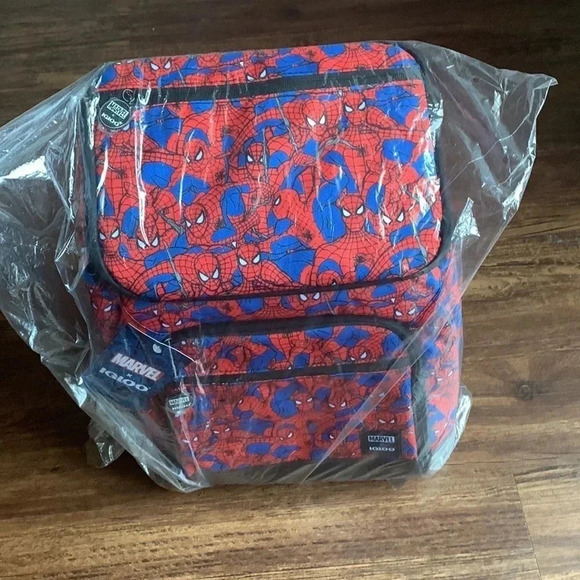 SpiderMan Backpack 28 Can Insulated Igloo Cooler NWT - Picture 2 of 8